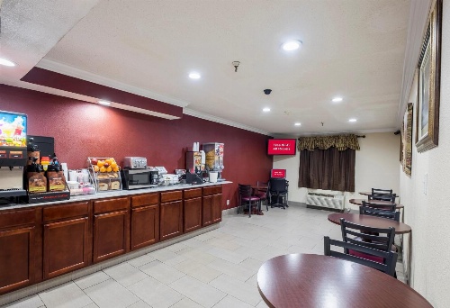 Red Roof Inn Binghamton North image 3